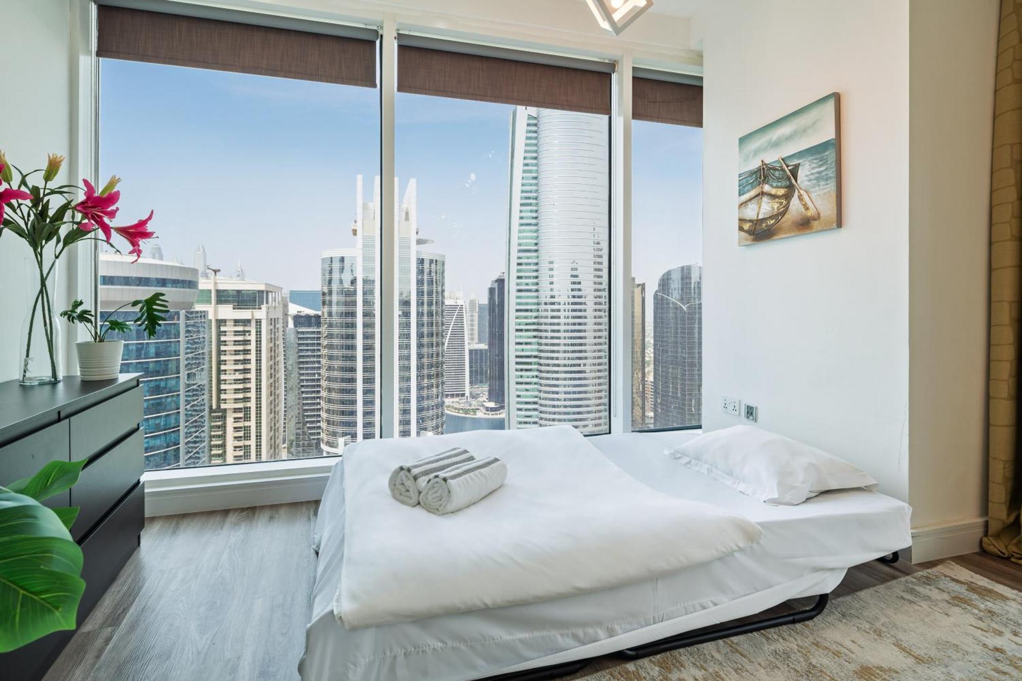 La Buena Vida: Panoramic Lake View Condo Near Dubai JLT Metro Exterior photo