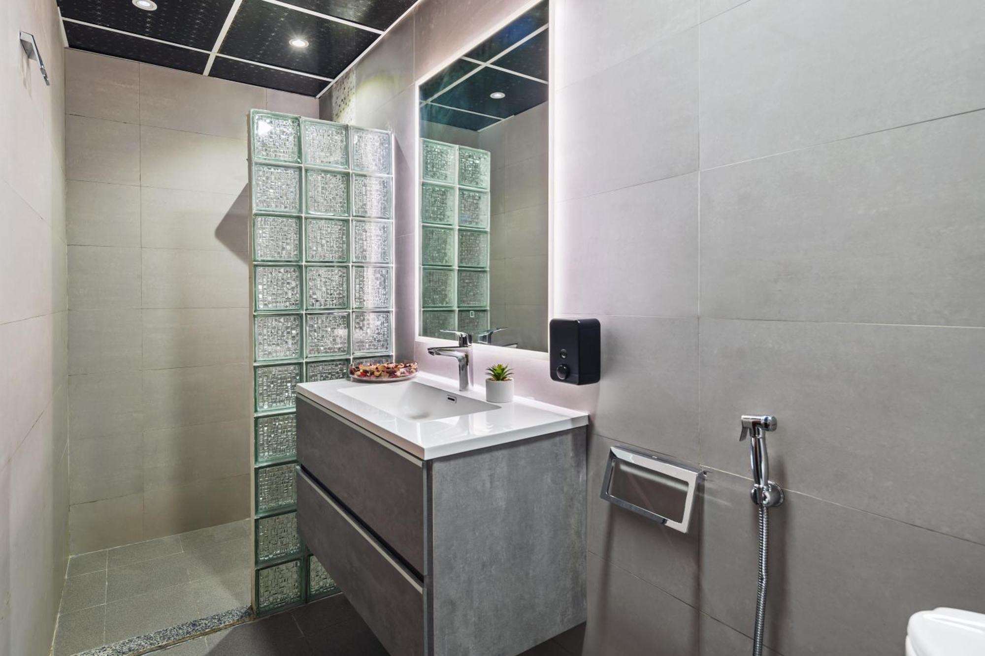 La Buena Vida: Panoramic Lake View Condo Near Dubai JLT Metro Exterior photo